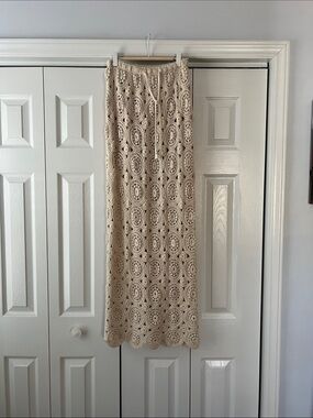 Solitaire Crochet Maxi Skirt in Cream